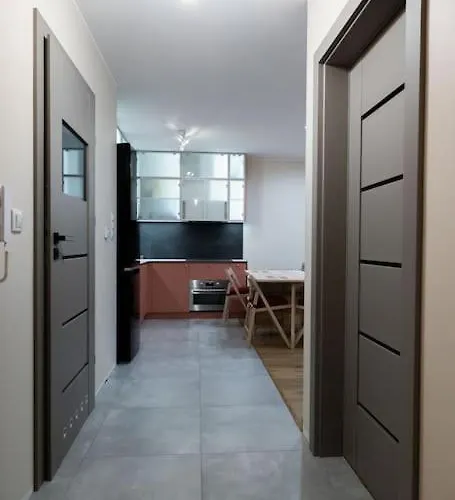 Przestronny W Sosnowcu, Miejsce Parkingowe W Hali Garazowej *